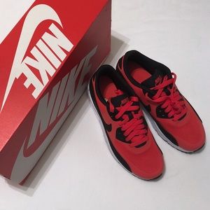 Nike Air Max 90 Ultra 2.0